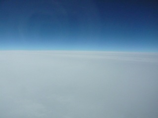 blue-white sky#1 を拡大