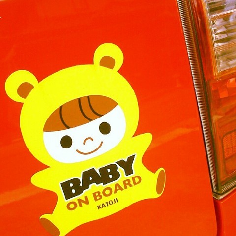 baby in car
